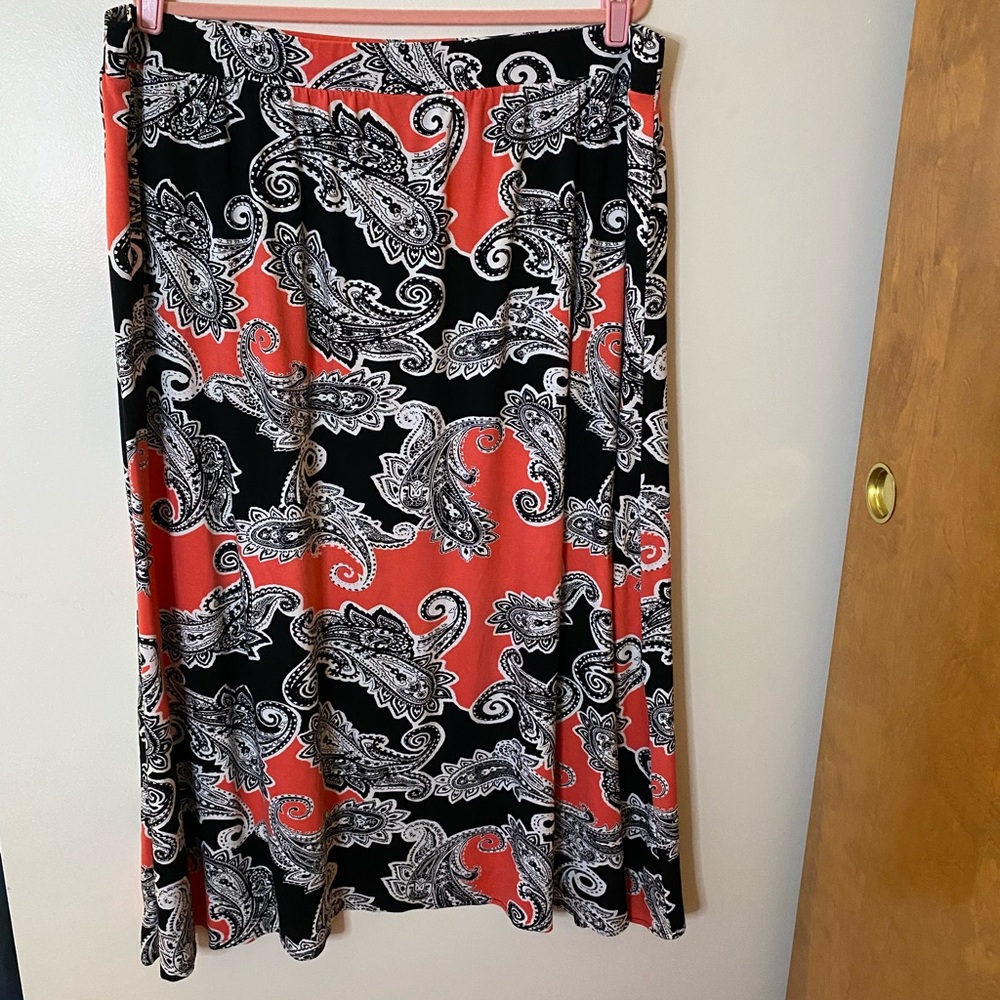 Jessica London Casual Maxi Skirt Plus SZ 26/28 paisley stretch BohoCoral/ Black